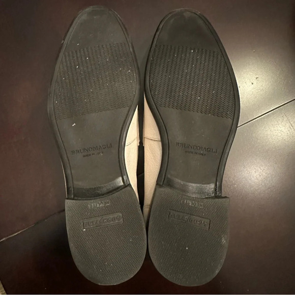 Bruno Magli Lastra Leather Slip-on Loafers Off White Size 8 Italian - Picture 12 of 12